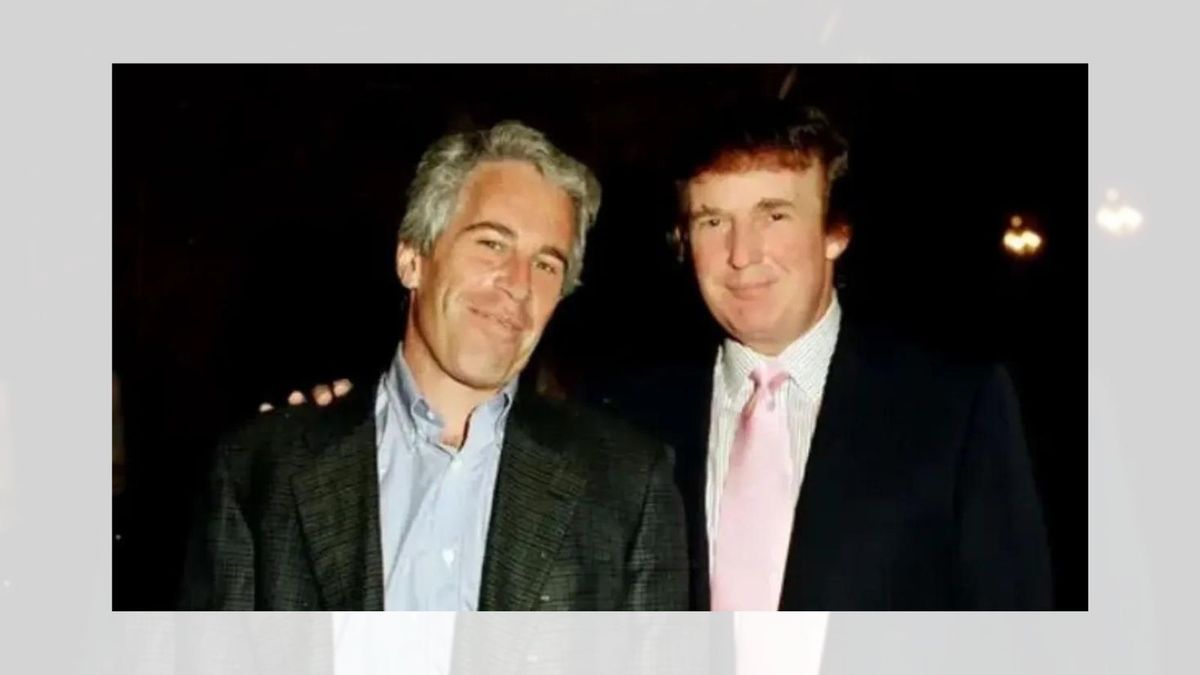Donald Trump and Jeffrey Epstein posing together at Mar-a-Lago, 1997